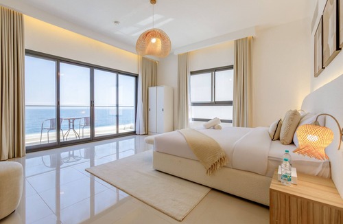 Sharm Villa | Arabian Gulf-Facing 4BR Villa with Two Assistant Room, Heated Pool and Barbecue Space, Al Dana Island, Fujairah