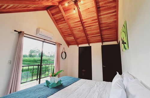 La Fortuna Ski Chalet | Arenal Volcano Villa private pool