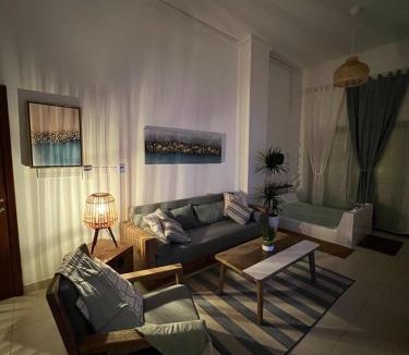 Qurm Apartment | Astrahty - Jacuzzi apartment