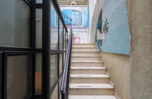 Mahane Israel Apartment | Authentic Mamilla 3BR - Walk to Old City