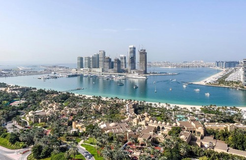 Dubai Media City Apartment | Avani 1BR Apartment with Excellent Sea View