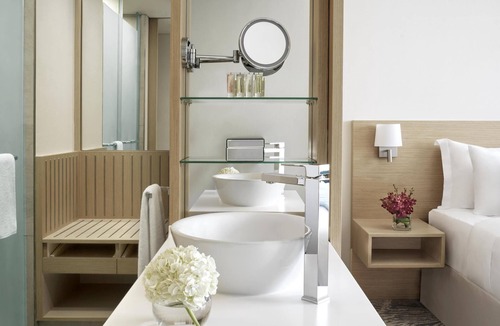 Discovery Gardens Hotel | Avani Ibn Battuta Dubai Hotel