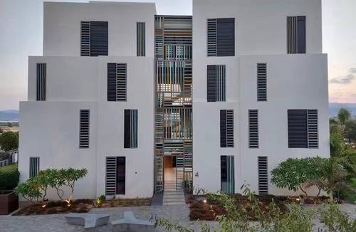 Aqaba Ski Chalet | Ayla Golf Luxury Chalet with Pools access for Families Only-2 min from downtown