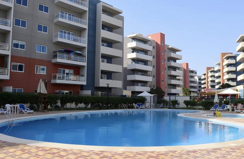 Abu Dhabi Apartment | Balcony 1BR Retreat - Stylish Dining Escape