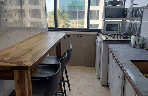 Kerem HaTeimanim Apartment | Banana beach front Aparthotel TLV, 3BR, AC, center