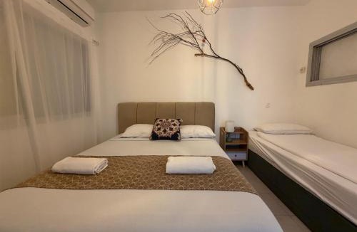 Neve Zohar Apartment | Baron of The deadsea Crown Collection