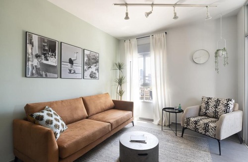 Kerem HaTeimanim Apartment | Bauhaus Boutique by TLV2RENT