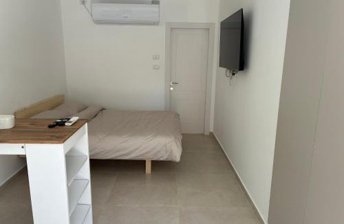 Shlomi House | BEACH BAY suit