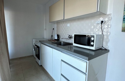 Kerem HaTeimanim Condo | Beach front 2-bedroom with Water View in Tel Aviv-Yafo
