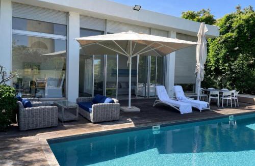 Herzliya Pituach Villa | Beach House Galei