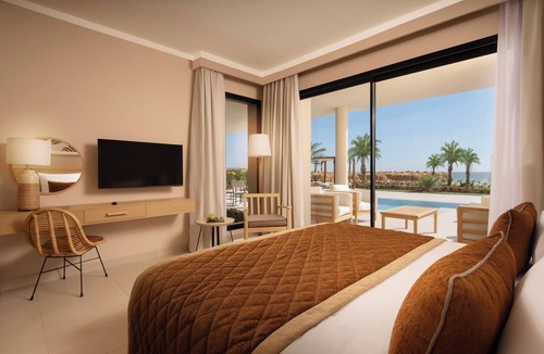 Port Ghalib Resort | Beachfront Luxury Awaits | Private Pool, Spa, Family Fun & Snorkeling Paradise