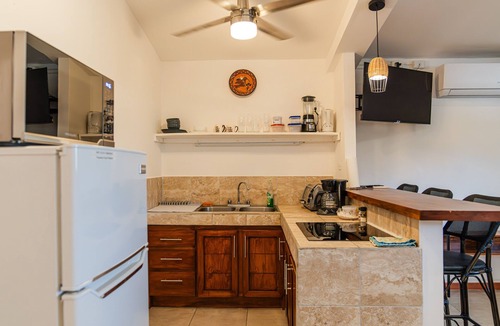 Tamarindo Apartment | Beachfront One Bedroom on Tamarindo Beach