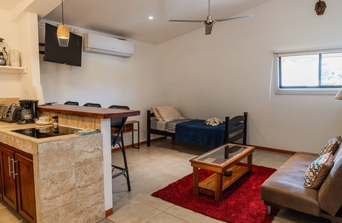 Tamarindo Apartment | Beachfront One Bedroom on Tamarindo Beach
