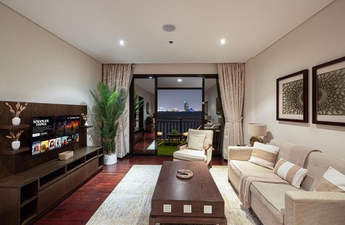 Palm Jumeirah Apartment | Beachfront Residences with Full Sea and Burj AlArab Views in Luxury Resort