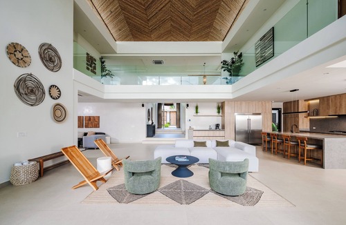 Playa Langosta Villa | Beachfront staffed Villa w/breakfast, jacuzzi, pizza oven, golf cart included