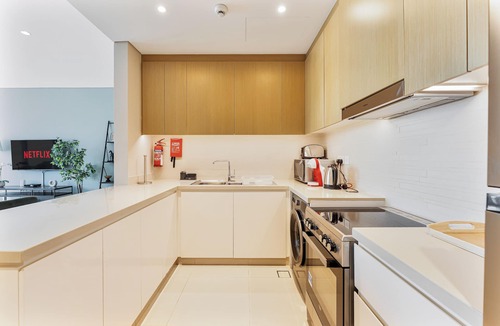 Al Sufouh 2 Apartment | Beachfront-Vibe 2BR APT Walk to JBR & Bluewaters