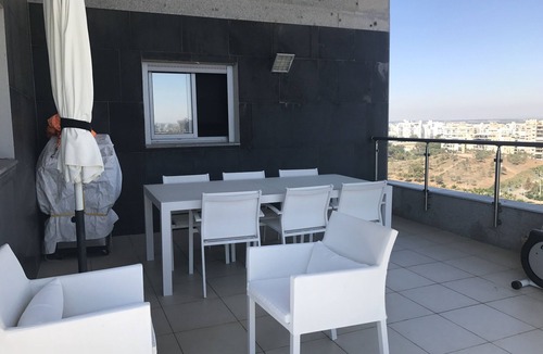 Ashdod Apartment | Beau mini-Penthouse à la Marina d'Ashdod: REF/CHRISTELLE. Vue mer panoramique