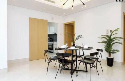 Dubai Apartment | Beautiful 2 Bed in Al Warqa