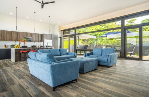 Savegre House | Beautiful-3 bedroom-sleep 8-Ocean views-Gated-Great private pool