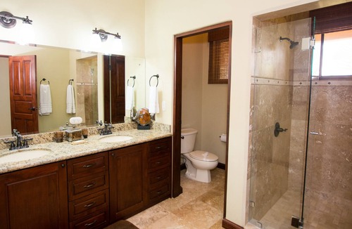 Coco House | Beautiful 5 bedroom villa with Private pool