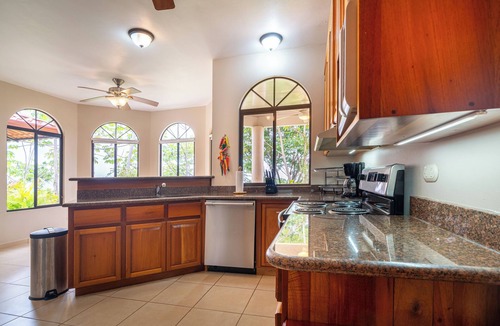Ballena House | Beautiful ocean view home with private pool
