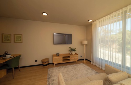 Santa Ana Apartment | Beautiful Studio