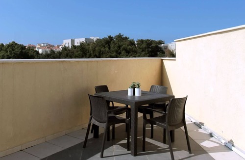 Jaffa Apartment | Beautiful Studio in Flea Market By Holiday Rentals