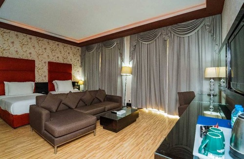 Ras Al Khaimah Hotel | Belvilla Mangrove Waterfront Suites, Ras Al Khaimah
