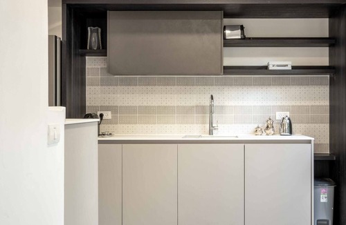 Tel Aviv Apartment | Ben Yehouda Jonquille