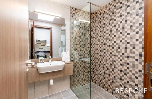 Discovery Gardens Apartment | Bespoke Holiday Homes - Cozy Modern Studio in Samia by Azizi
