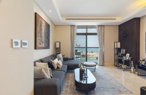 Palm Jumeirah Apartment | Best View Luxury 2BDR Palm Jumeirah, Beach & Pool