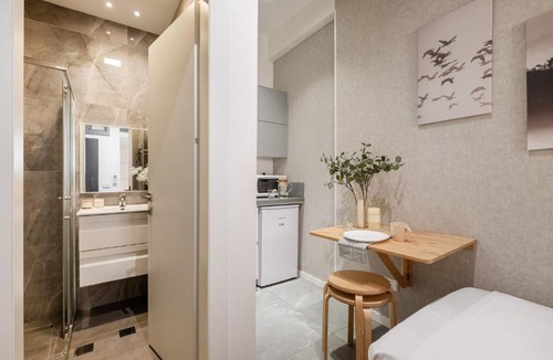Jerusalem City Centre Apartment | Betsalel's Studio