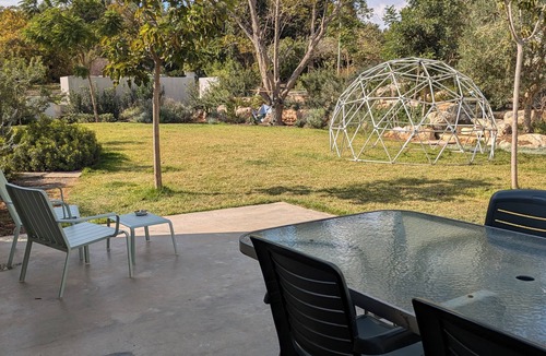 Yokneam Apartment | BETWEEN VALLEY & MOUNTAIN - Charming guest suite in tranquil Yokne'am Hamoshava