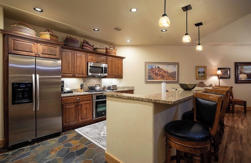 Steamboat Springs Condo | BL6302 | Top Floor with Stellar Views | Short Walk to Mtn | Air Chilling