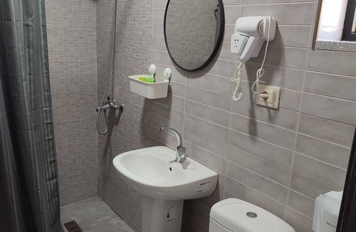 Madaba Hotel | Black Iris Hotel