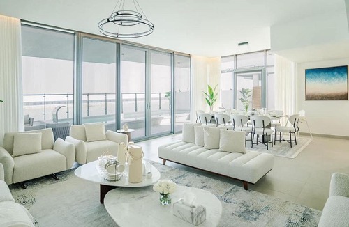 Dubai Villa | Blausee Beachfront Villa with Private Pool