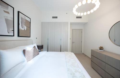 Abu Dhabi Apartment | Bloomfields 2BR - Fairways 1 - Yas Golf Collection