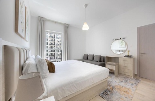 Abu Dhabi Apartment | Bloomfields 2BR in Waters Edge 9