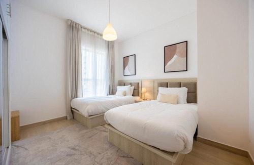 Abu Dhabi Apartment | Bloomfields 2BR in Waters Edge 9