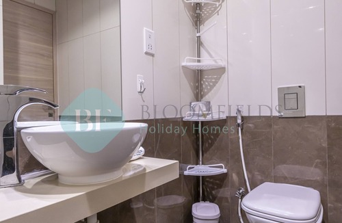 Jadaf Apartment | Bloomfields Cozy 1BR Iris Amber