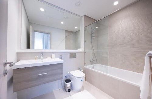 Abu Dhabi Apartment | Bloomfields Studio Fairways 1 Yas Golf Collection