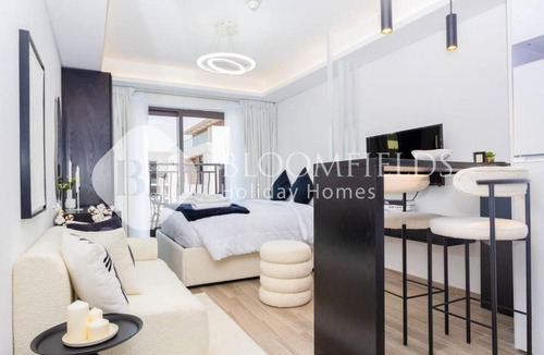 Jumeirah Village Apartment | Bloomfields Studio - Laya Mansion - JVC