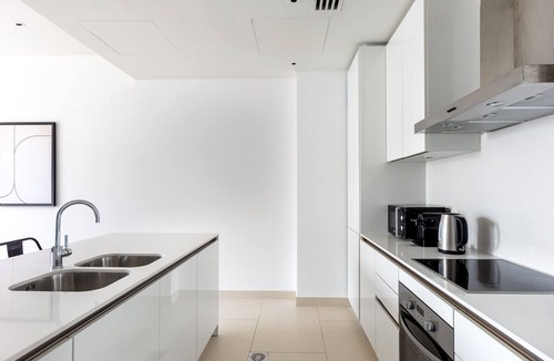 Al Wasl Apartment | Blueground | City Walk, pool, nr park