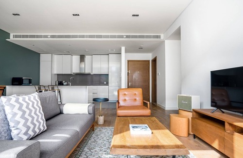 Al Wasl Apartment | Blueground | City Walk, pool, nr park