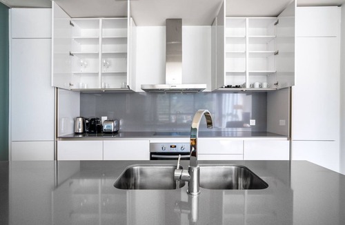 Al Wasl Apartment | Blueground | City Walk, pool, nr park