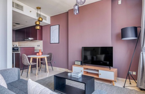 Bur Dubai Apartment | Blueground | DIFC, rooftop pool, nr Dubai Frame