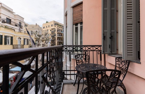 Tel Aviv City Center Apartment | Blueground | Nahalat Byniamin, Exquisite (TLV-54)