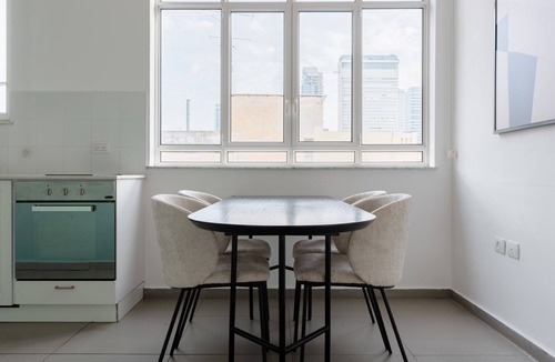 Tel Aviv City Center Apartment | Blueground | Nahalat Byniamin, Exquisite (TLV-58)