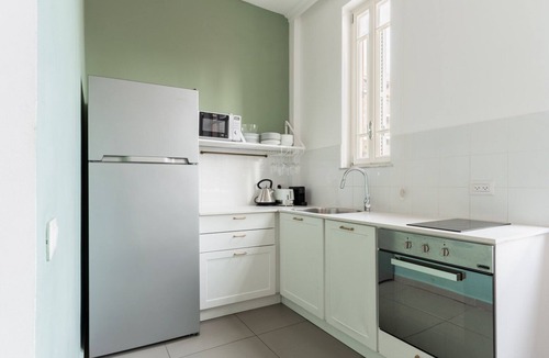 Tel Aviv City Center Apartment | Blueground | Nahalat Byniamin, Exquisite (TLV-58)