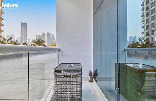 Downtown Dubai Apartment | bnbme - Burj Al Nujoom - Studio